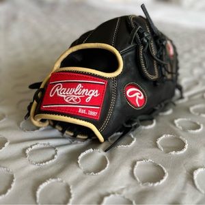 Hardly used 12” Rawlings GG Elite baseball